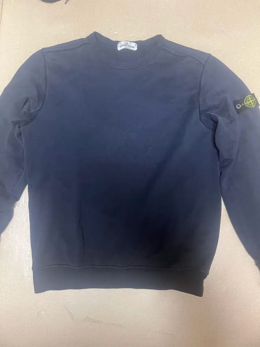 STONE ISLAND ストーンアイランド スウェット ネイビー