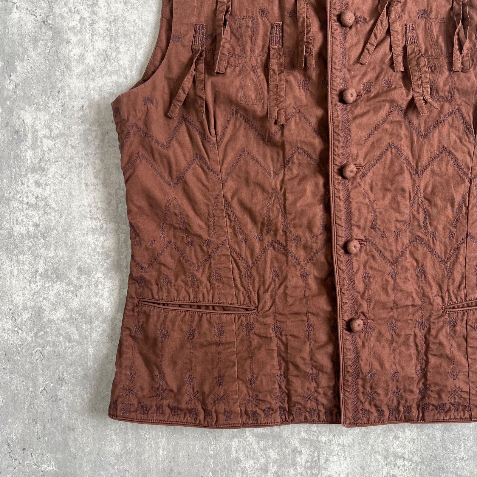 【極美品】ISSEY MIYAKE　イッセイミヤケ ハート ダウンベスト　変形 HaaT ISSEY MIYAKE ハートイッセイミヤケ テクスチャードコットン