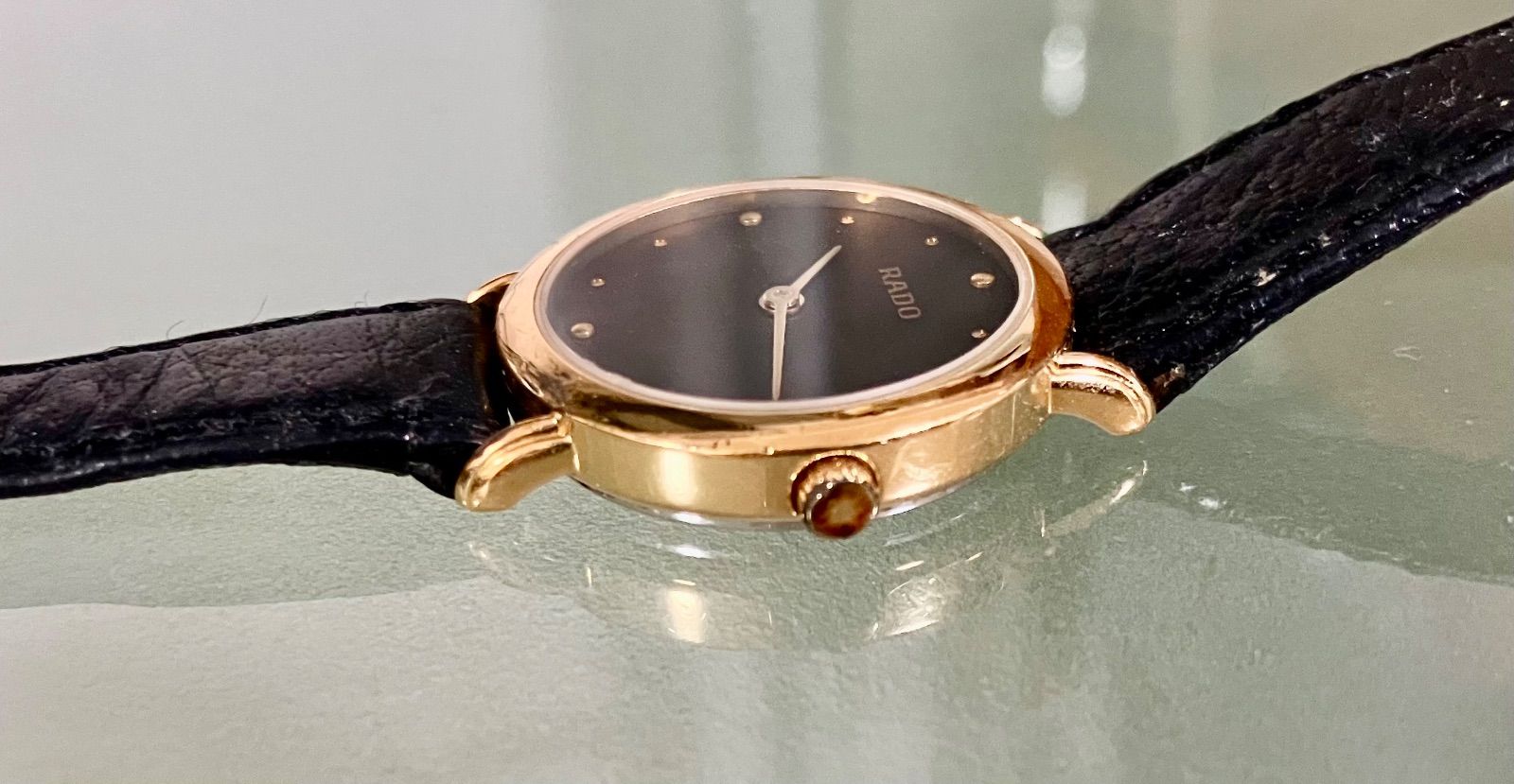 人気アイテムお得に購入！ 稼働品 RADO ラドー 204.3591.2 ブラック文字盤 QZ レディース腕時計 スイス製 【大好評販売！】