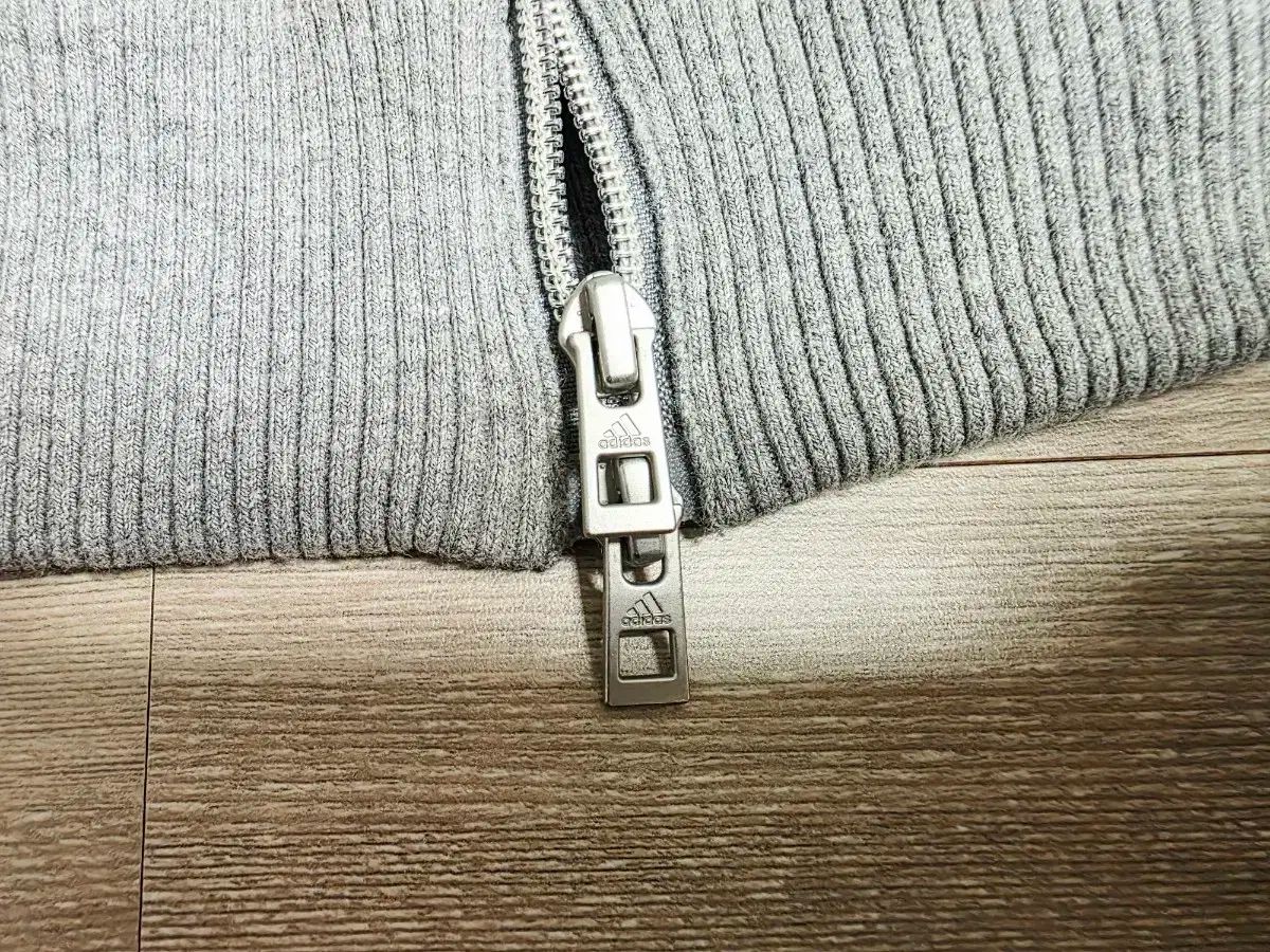 アディダスゴルフ