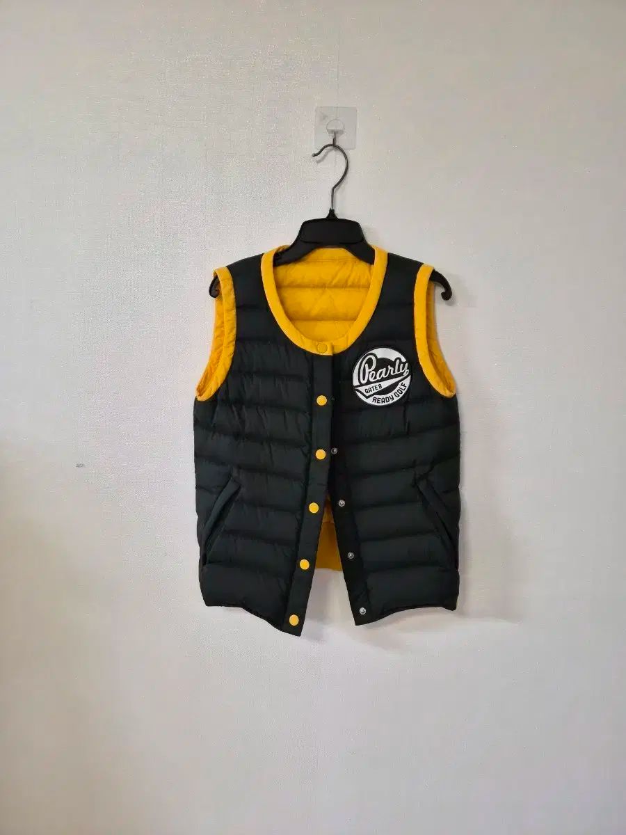 パーリーゲイツ リバーシブル ダウン ベスト ブラック イェロー