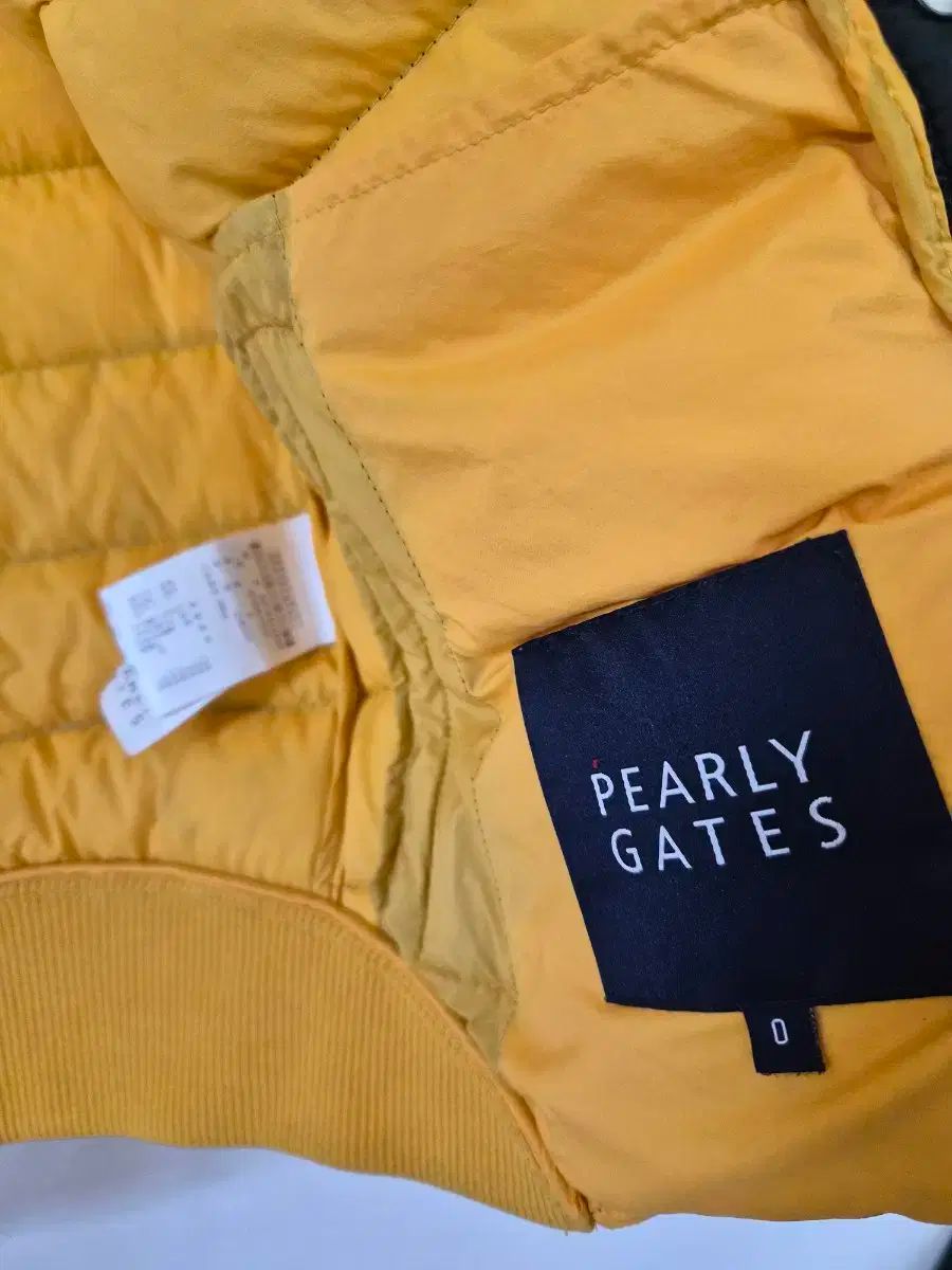 パーリーゲイツ リバーシブル ダウン ベスト ブラック イェロー