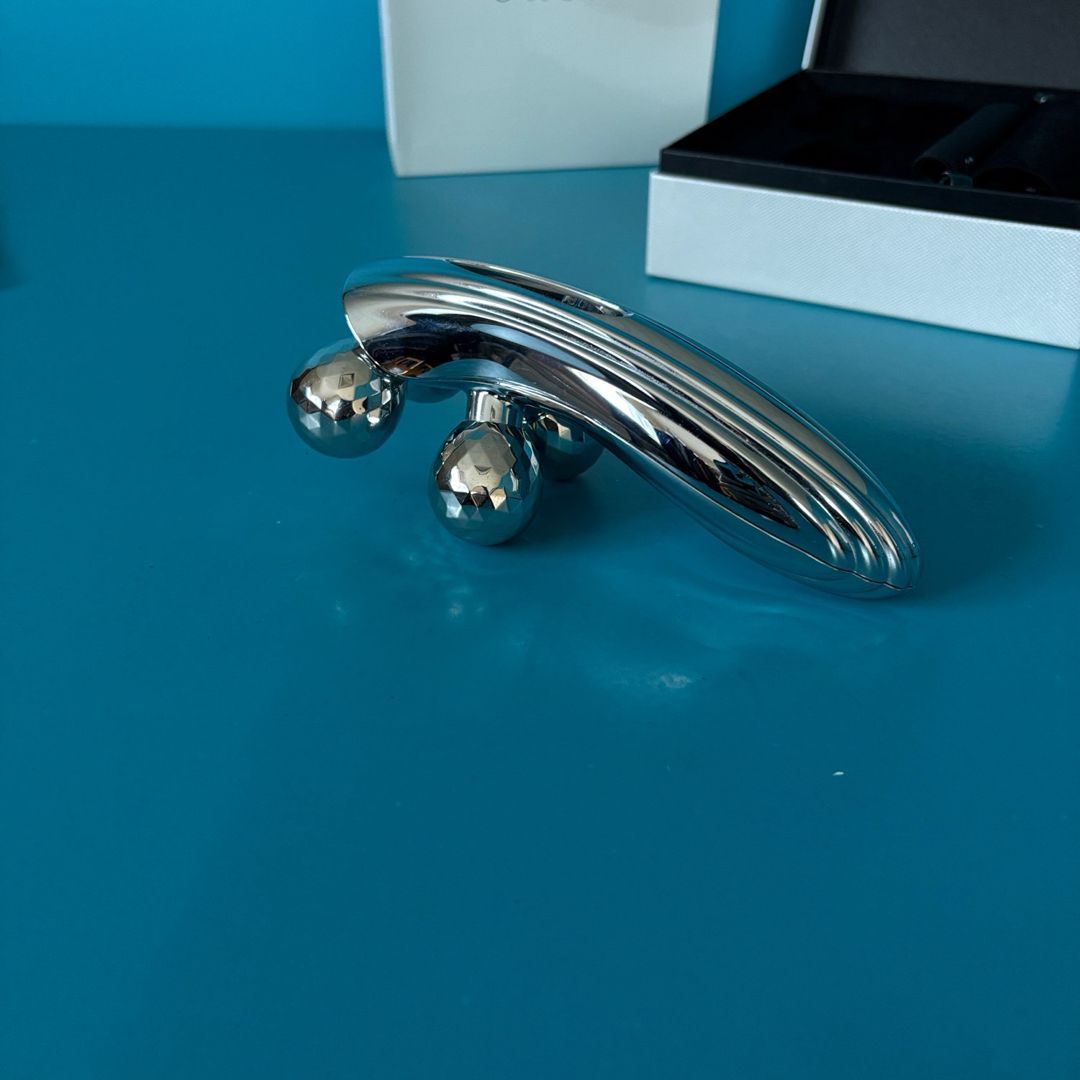 MTG ReFa 4 CARAT RAY 美顔ローラー RF-FR2306B - メルカリ