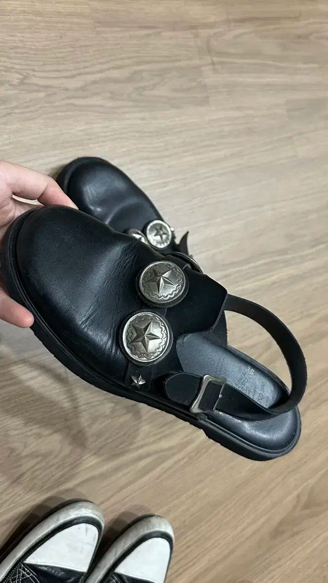 foot the coacher x TOGA トーガ