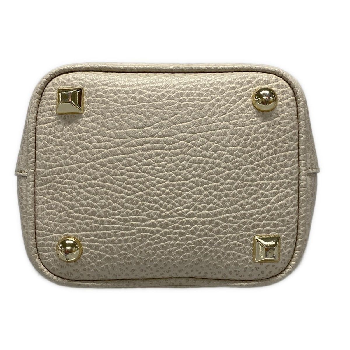 ベージュ レザー