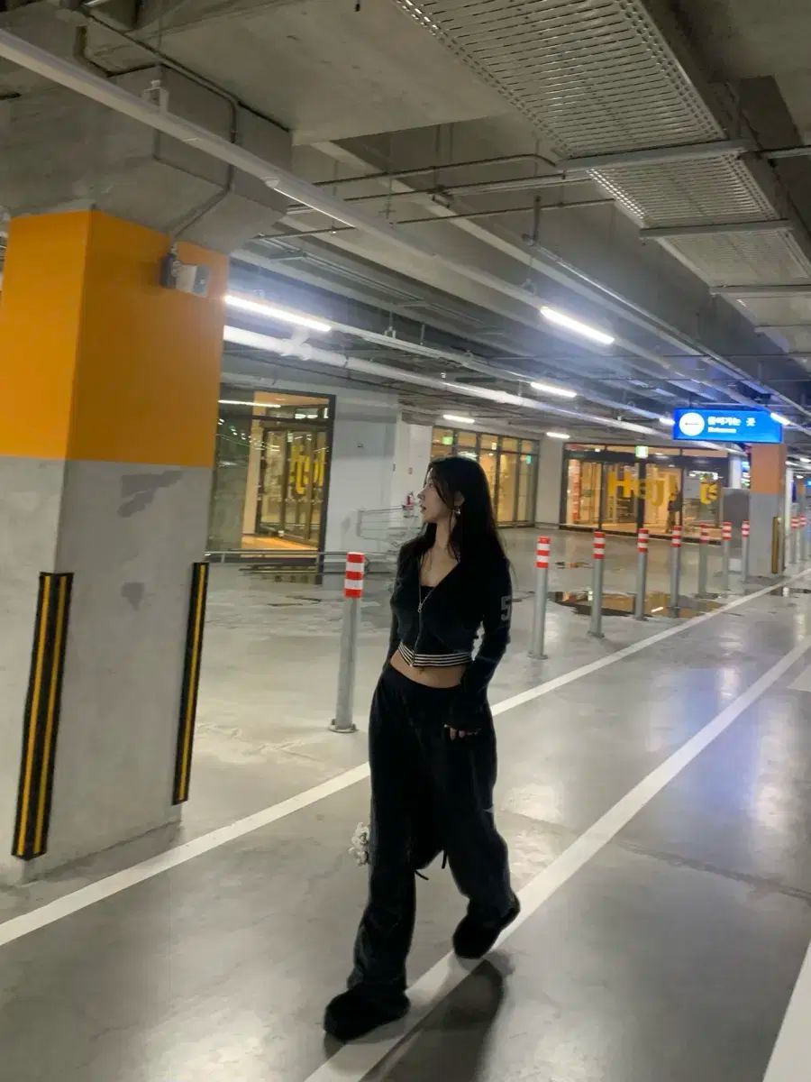 ジェイコールン ツアーベルベット スター トレーナー セット チャコール