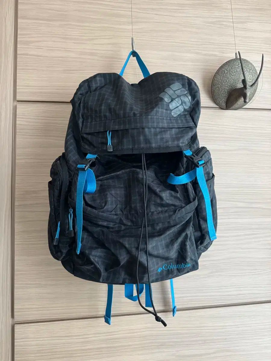 Columbia Black Backpack 28L