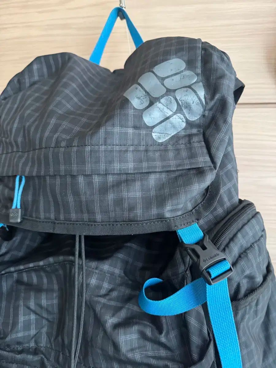 Columbia Black Backpack 28 L 登山便利グッズ その他 