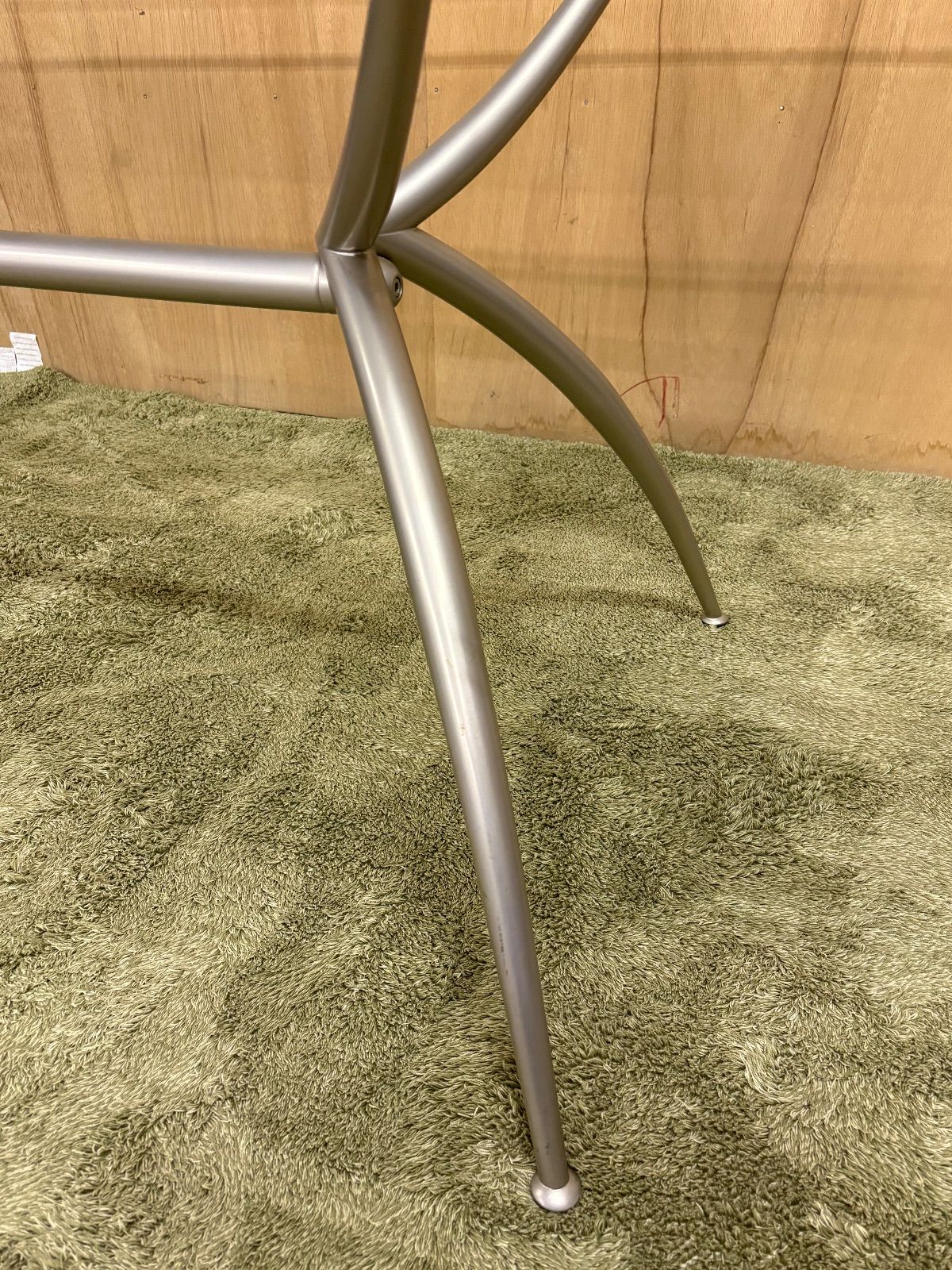 ガラステーブル