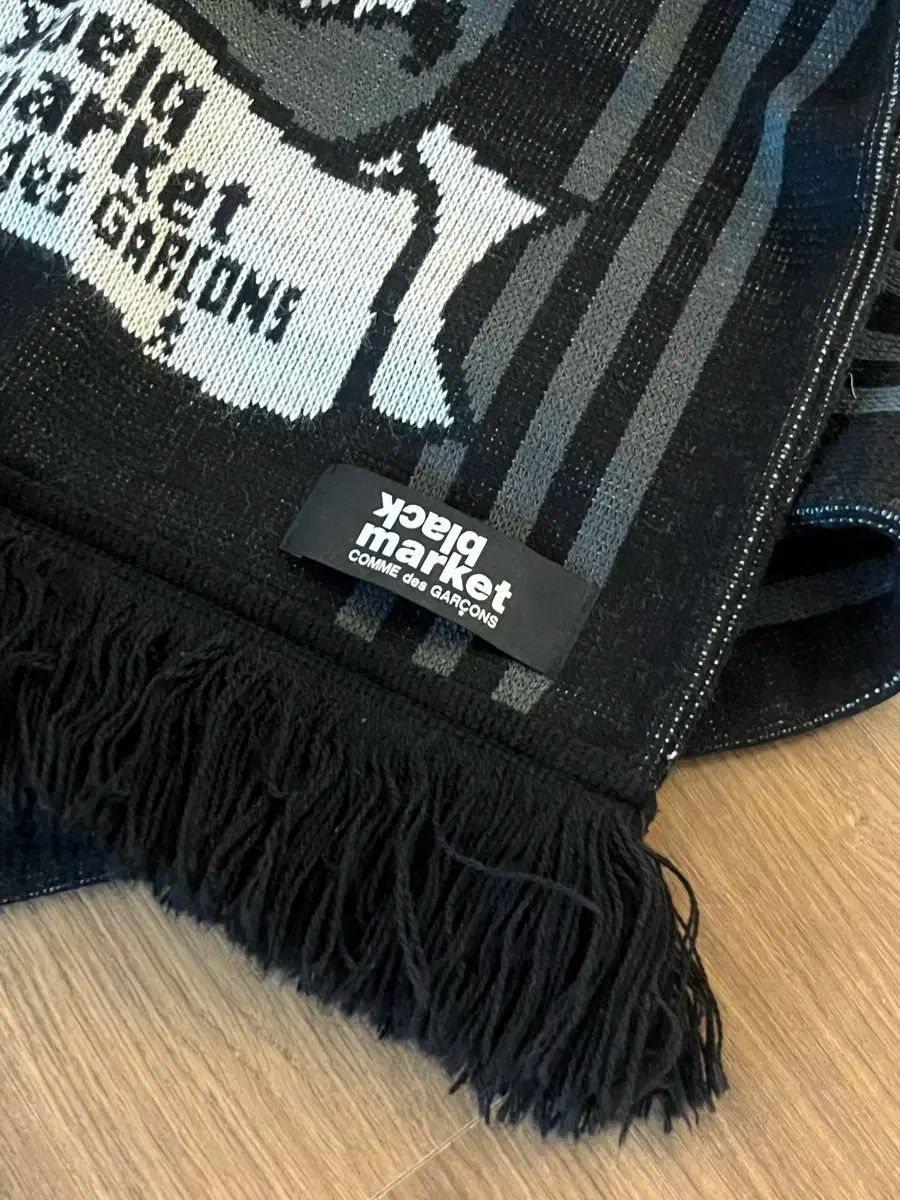 マフラー ブラック