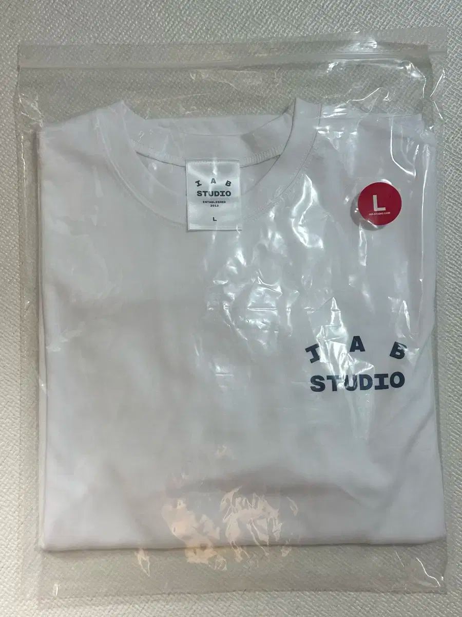 IAB Studio アイエプスタジオ 白 ロングスリーブ