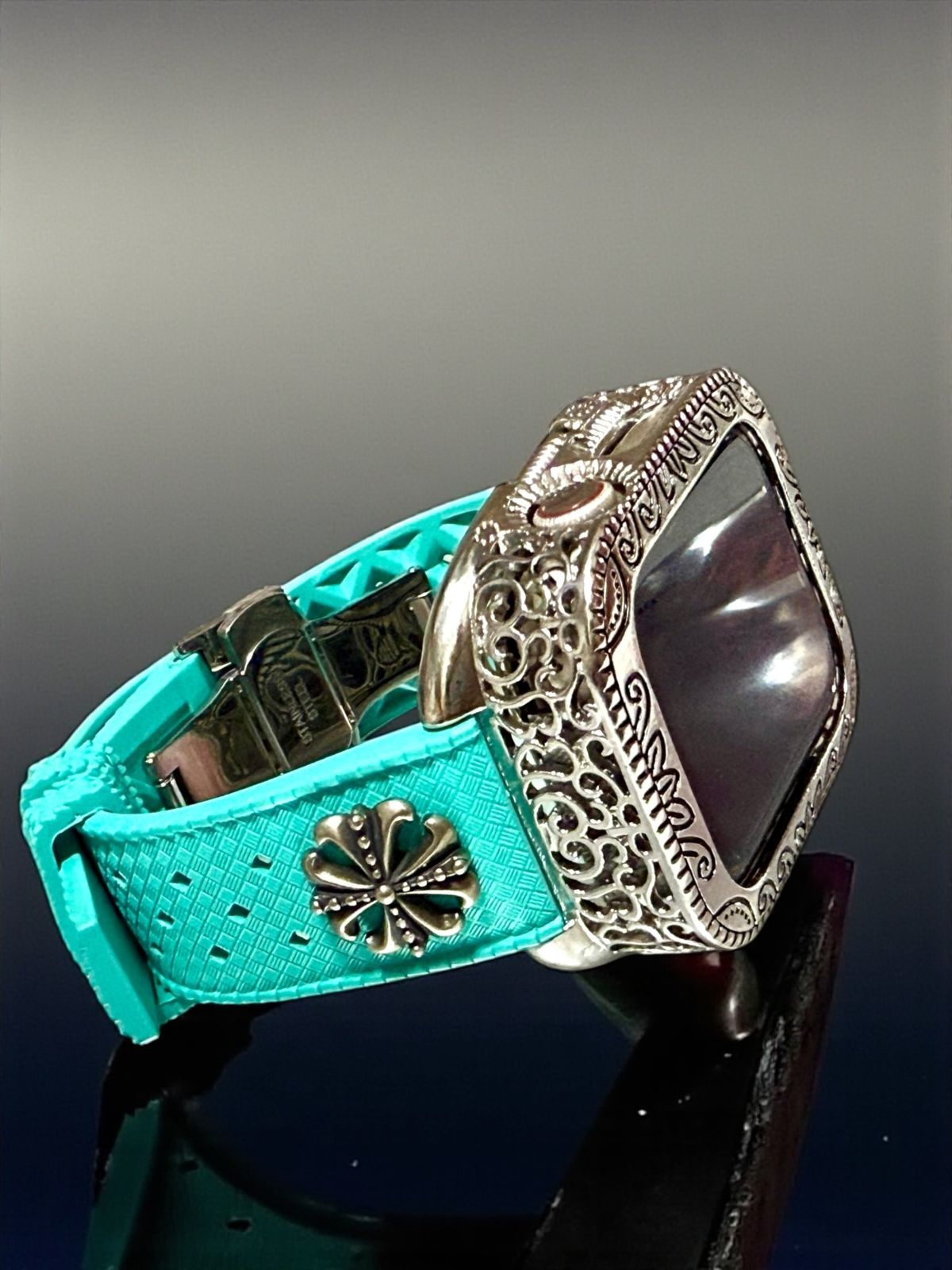 アップルウォッチカバーケース Apple Watchラバーバンドベルト アラベスク フッ素ラバー コンチョ付き 222