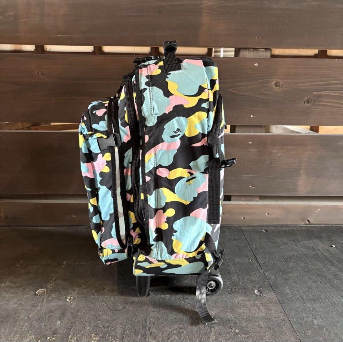 BAPE A BATHING APE ベイプ ア ベイシング エイプ キャリー ワゴン マルチ カラフル 迷彩 大容量 709-0170