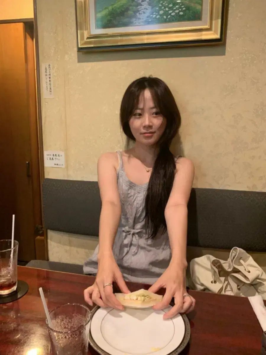 oinii ビスチェ ノースリーブ