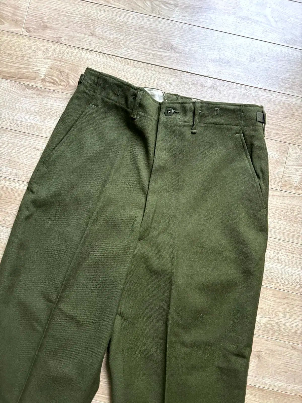 フィールド パンツ