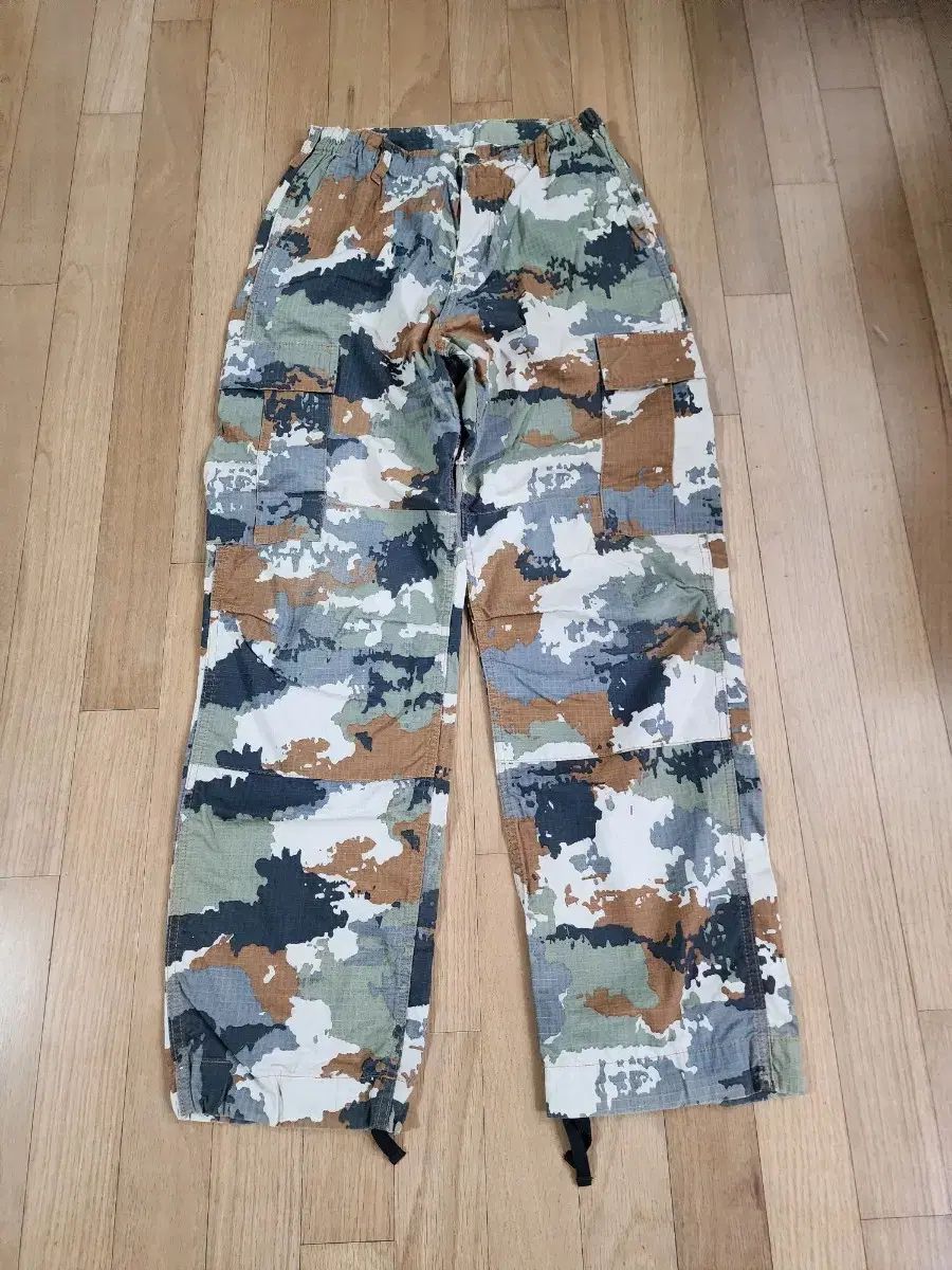 カーハート カーゴ ズボン 迷彩 柄 32