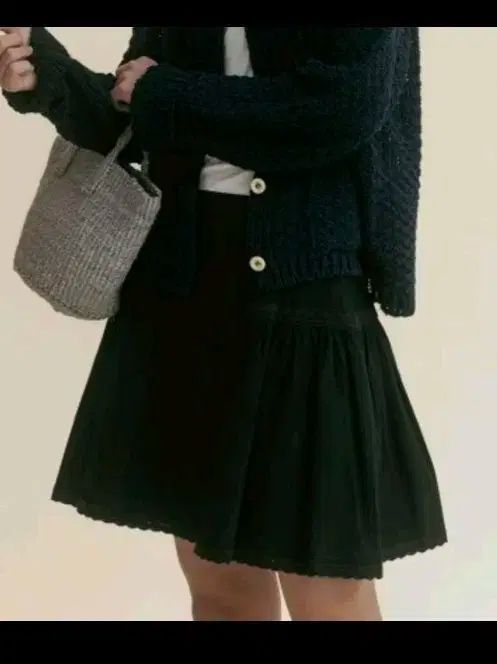 1回着_HOWUS レイニー スカート