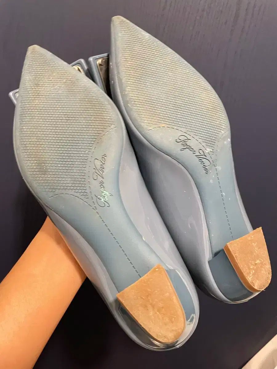 ヴィヴィエ シューズ