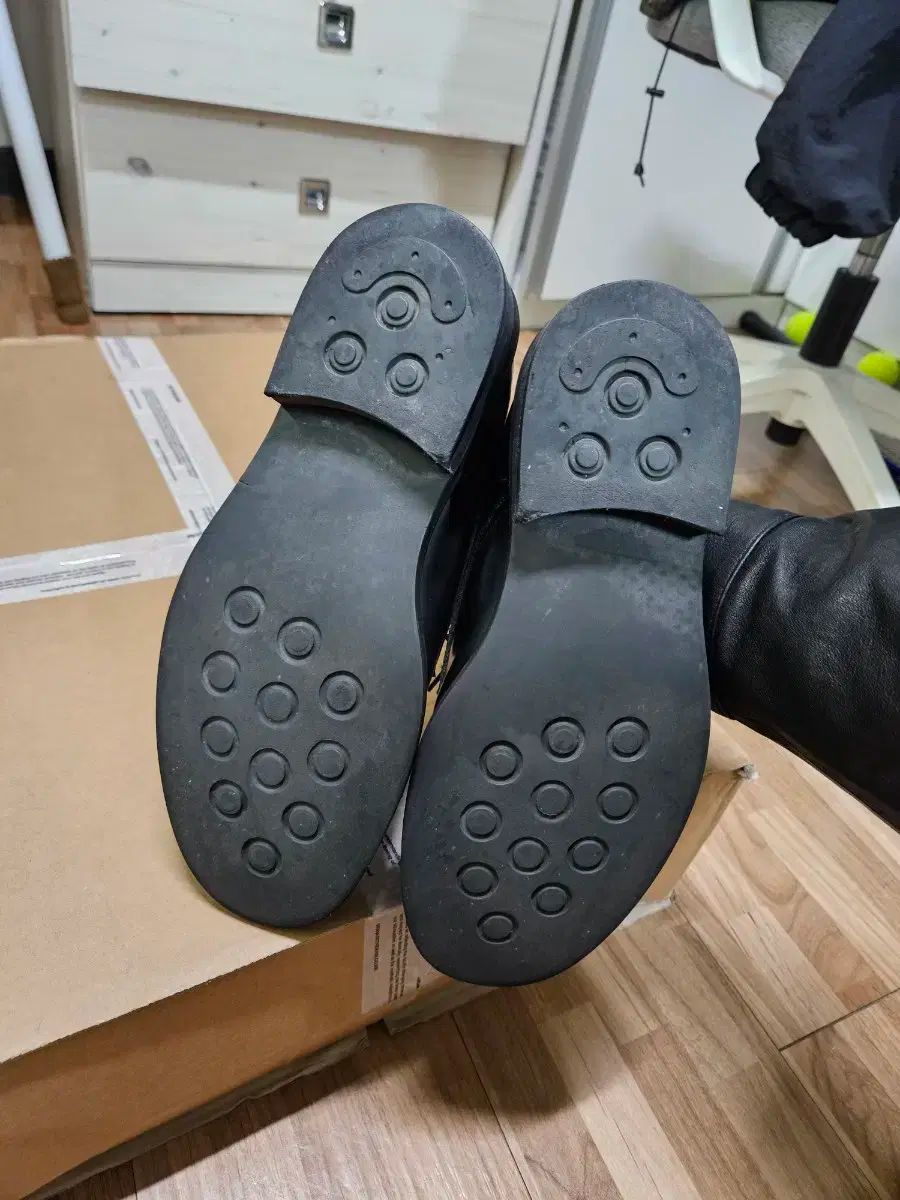  MOVE ドビ R 24 M 042 ブラック 265 ローファー ブーツ 革靴