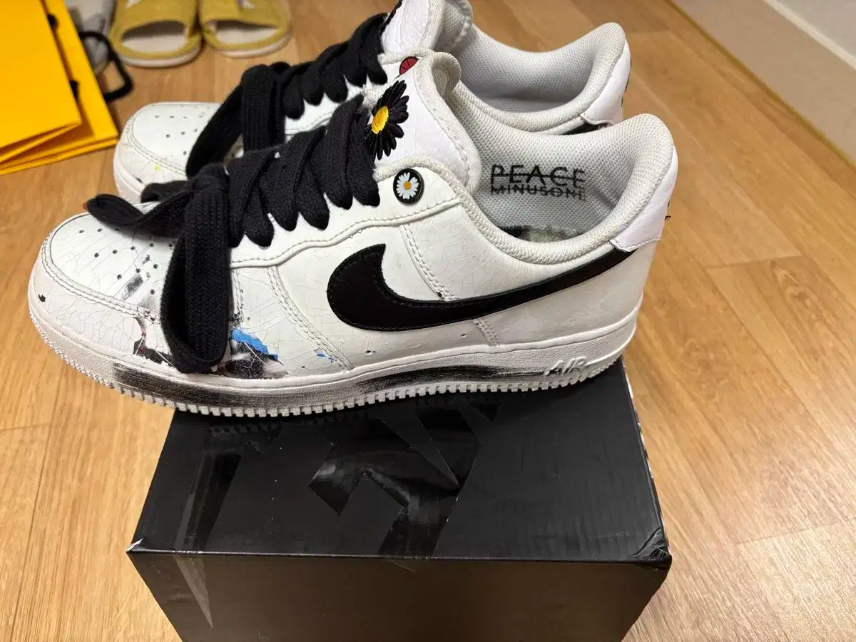 ナイキ ピースマイナスワン エアフォース 260