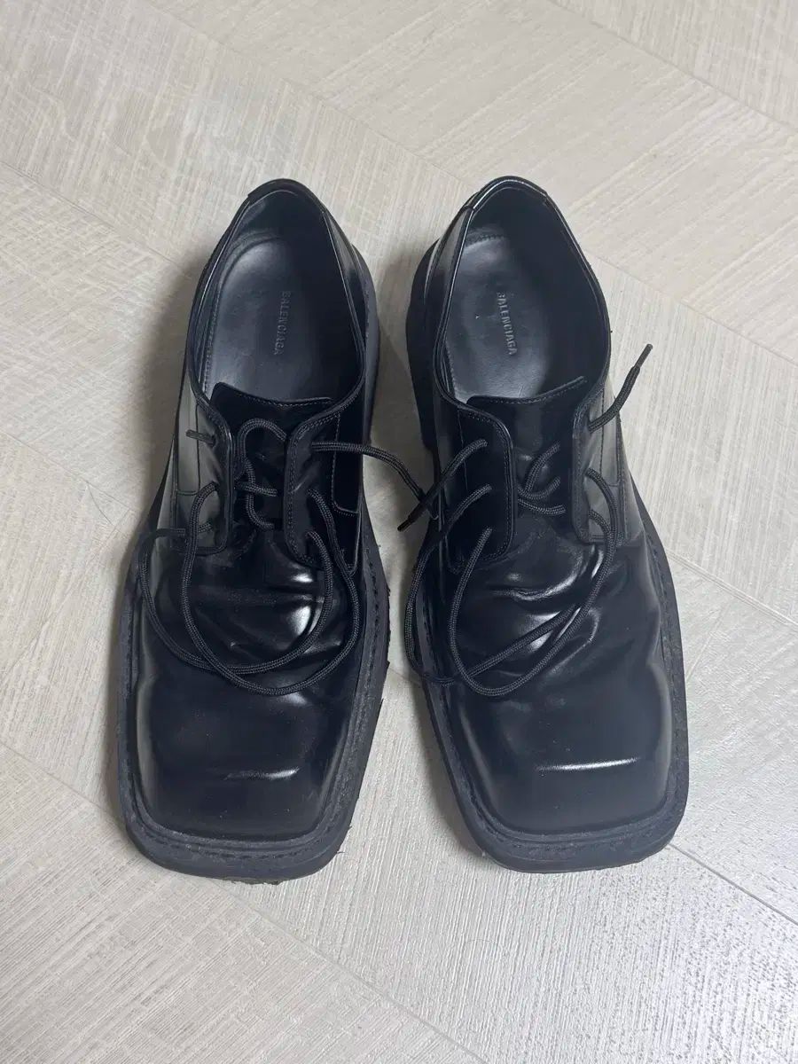 バレンシアガ ダービーシューズ ブラック 42