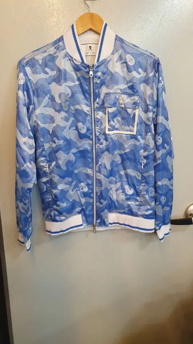 マークアンドロナ ブルー