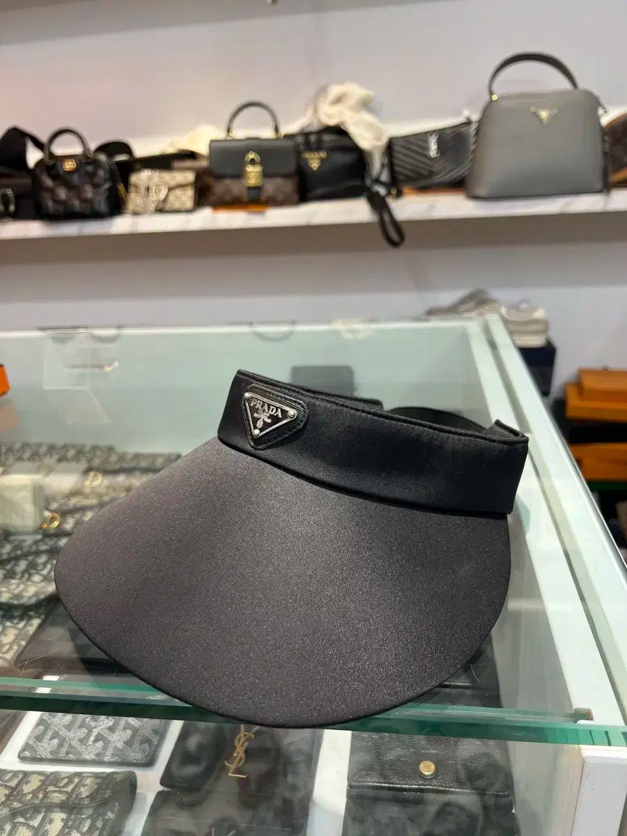 M PRADA プラダ バイザー サンキャップ ゴルフ帽子 ブラック