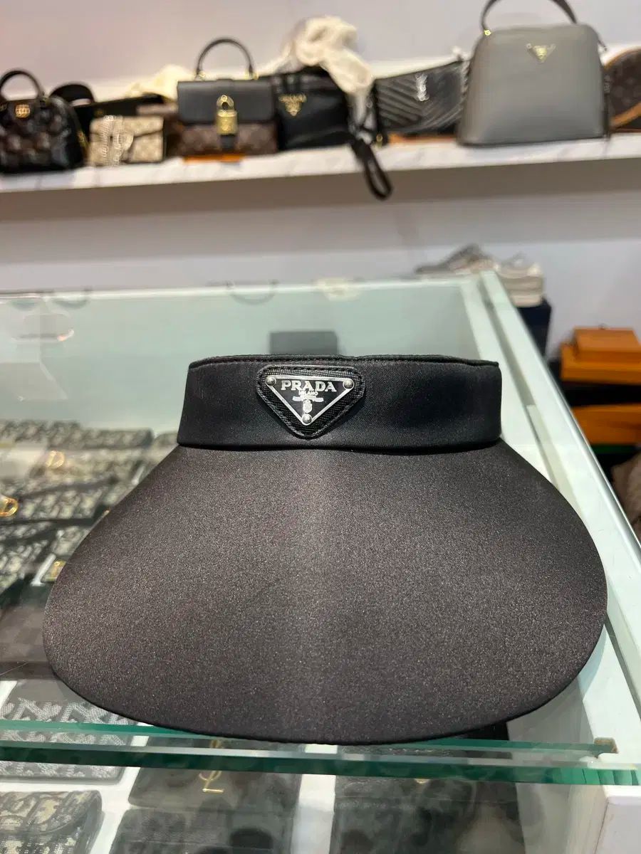 M PRADA プラダ バイザー サンキャップ ゴルフ帽子 ブラック