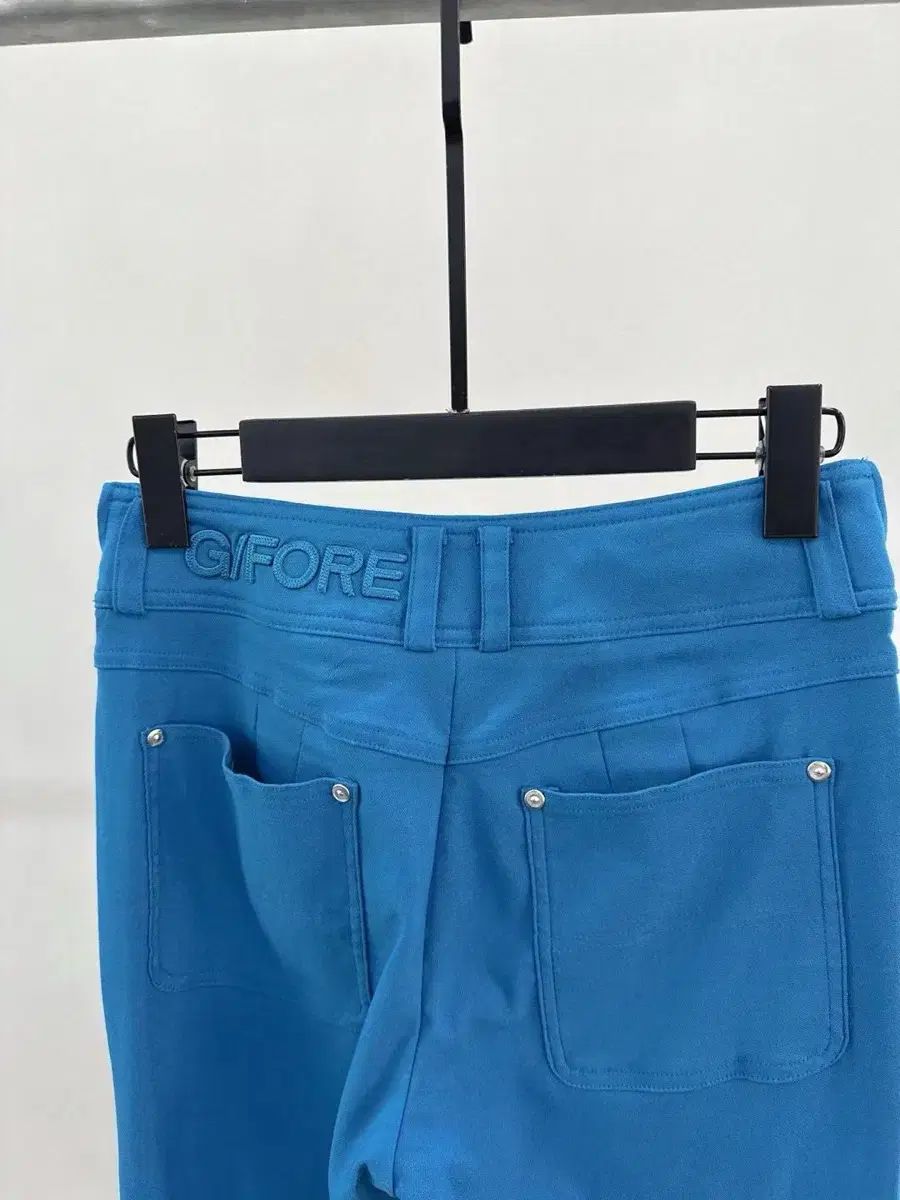 フ ブーツカット