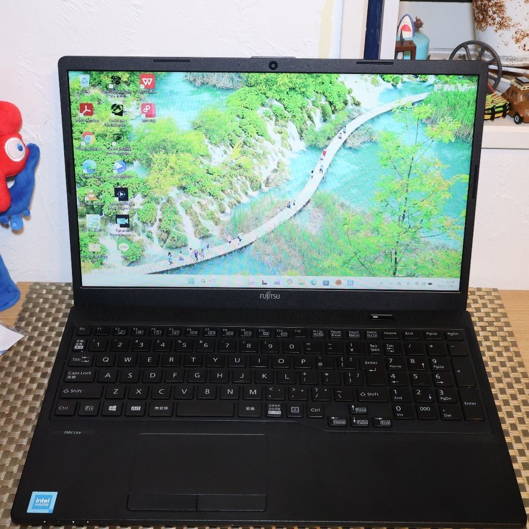 上 Win11超高年式 SSD メ8G DVD 無線 カメラ