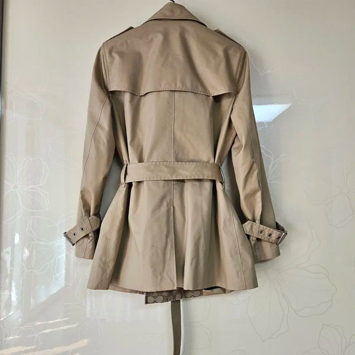 コーチトレンチコート