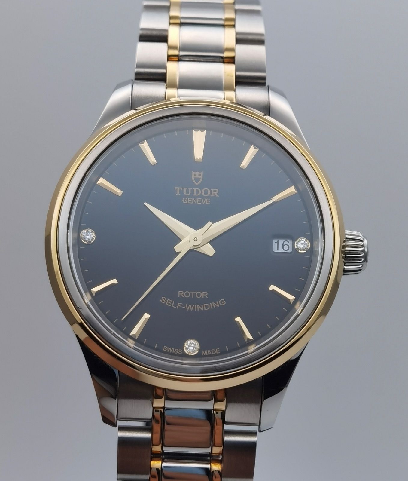 保証書付き チューダー TUDOR スタイル 12303 黒 ブラック文字盤 SS YG 3 Pダイヤ デイト ユニセックス 自動巻き 腕時計