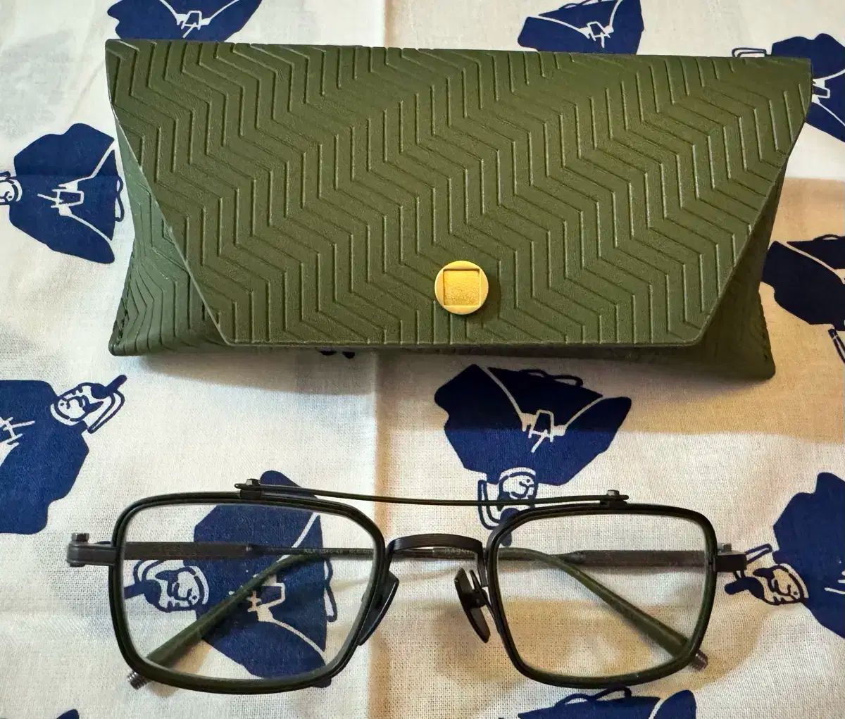 アコニ akoni カッシーニ 48 ブラック オリーブ