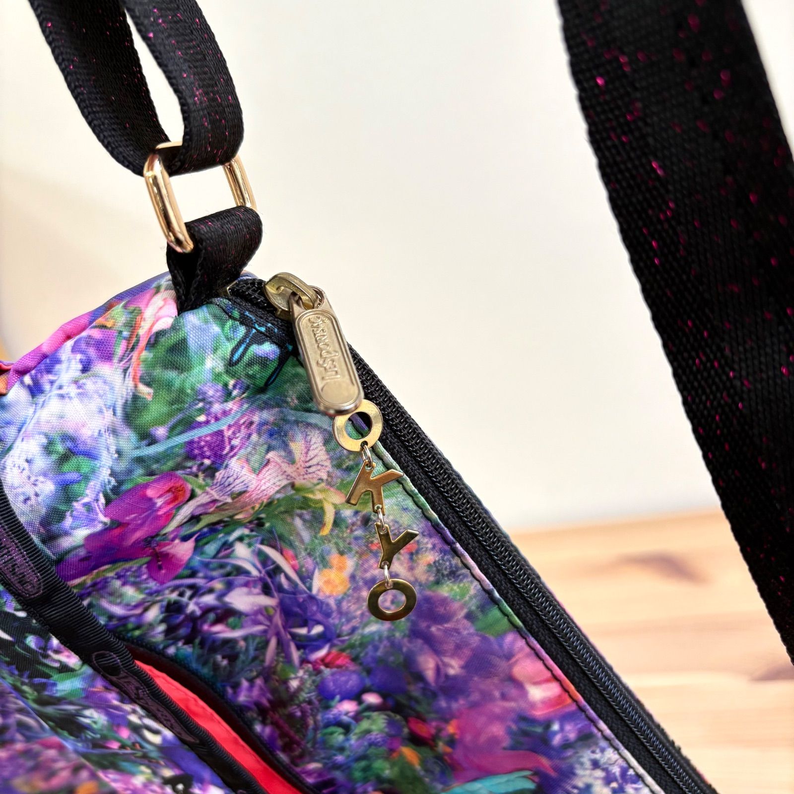 LeSportsac 蜷川実花限定花柄バッグ 良品 LeSportsac 蜷川実花 レスポートサック Mika Ninagawa