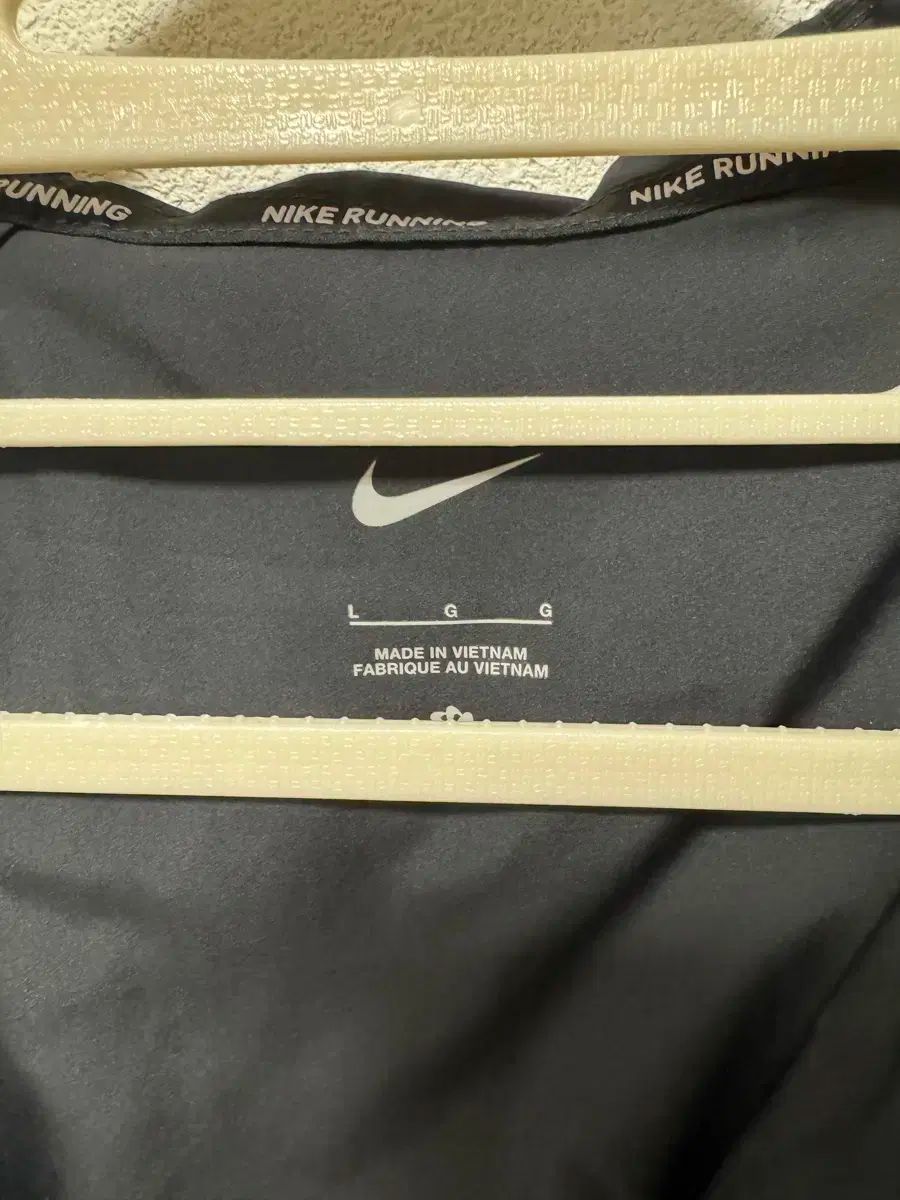 ウィンドブレーカー