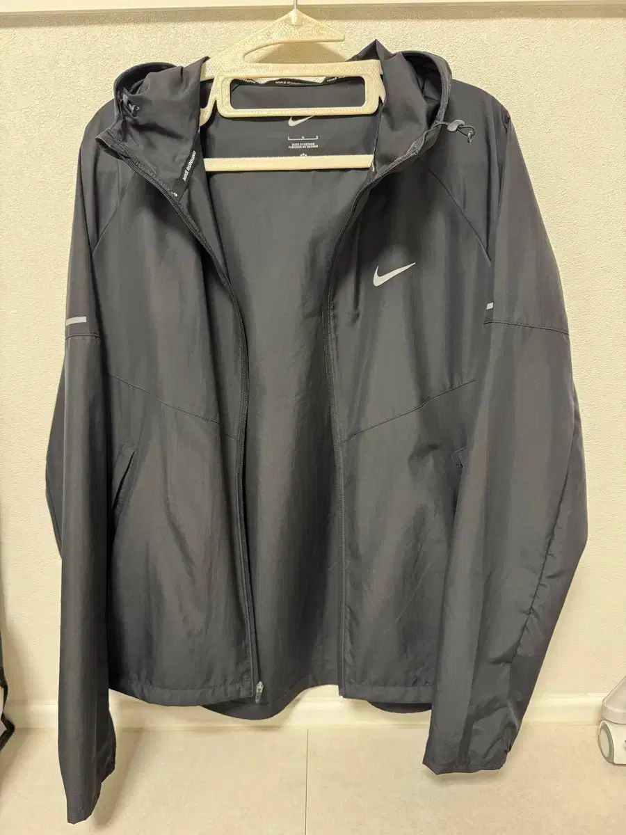 ナイキ リーペル 麻 マイル ランニング ウィンドブレーカー L