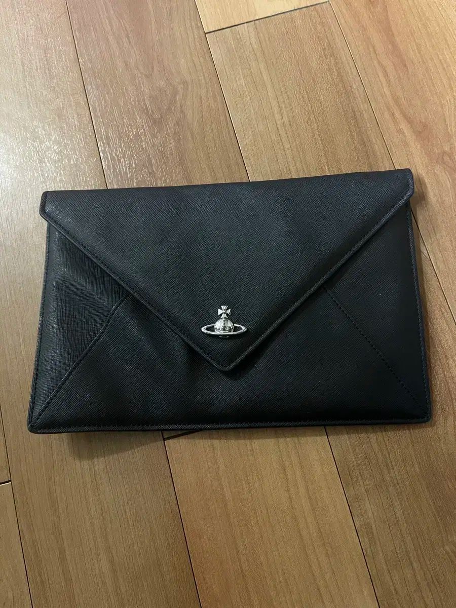 Vivienne Westwood ヴィヴィアン ウエストウッド クラッチバッグ