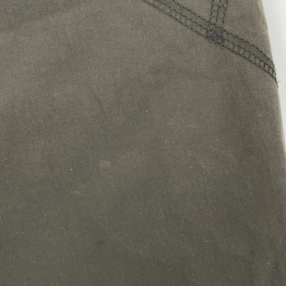 Dior ロゴボタン