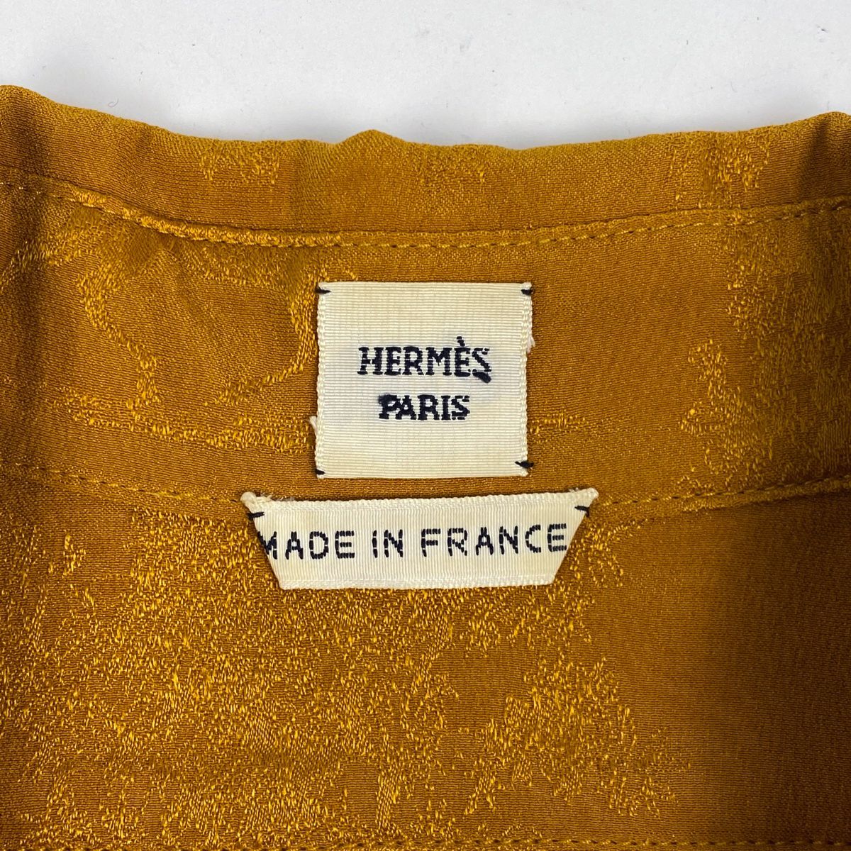 チュニックシャツ