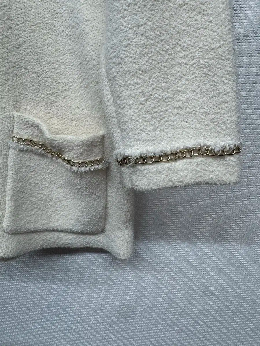 スペシャル マージュ GOLDチェーン 白 麻 カーディガン 2 撥水
