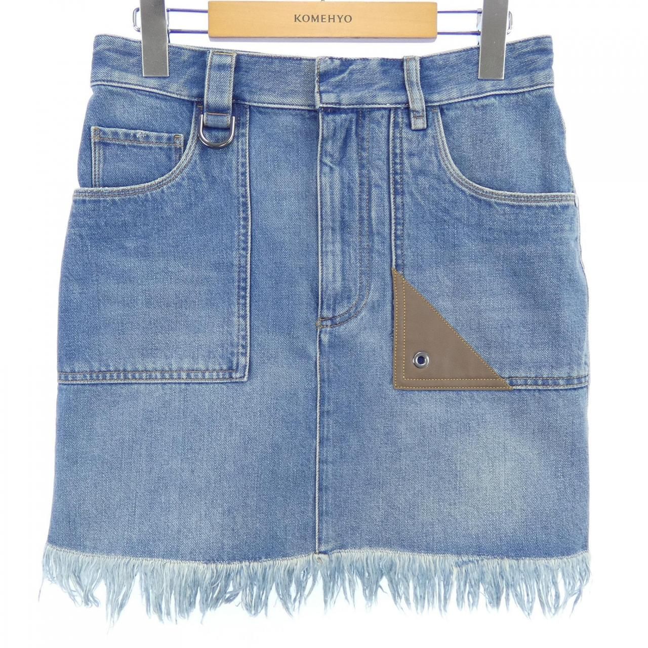 フェンディ FENDI FLQ565 ANQ7 スカート FENDI（スカート）のフリマ  