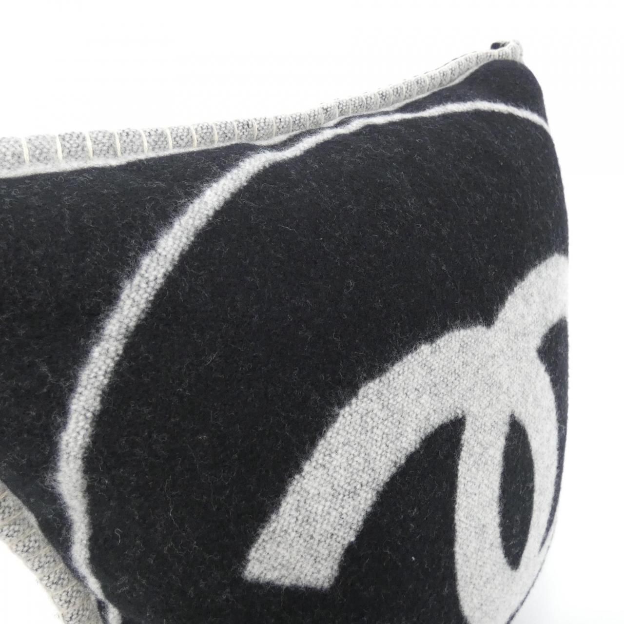 希少シャネル　カシミヤ　クッション　chanel シャネル CHANEL バイカラー ココマーク クッション ウール カシミヤ