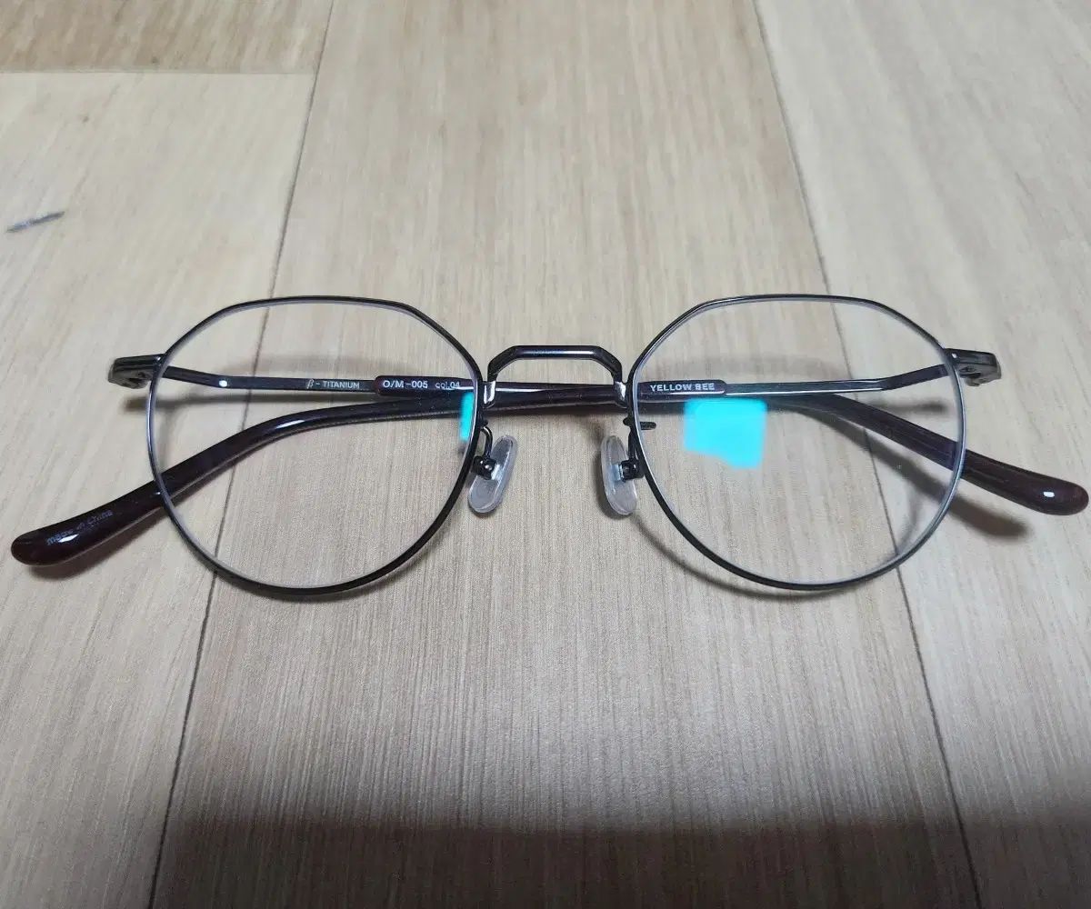イェロービ OM 005 04 カリナ メガネ