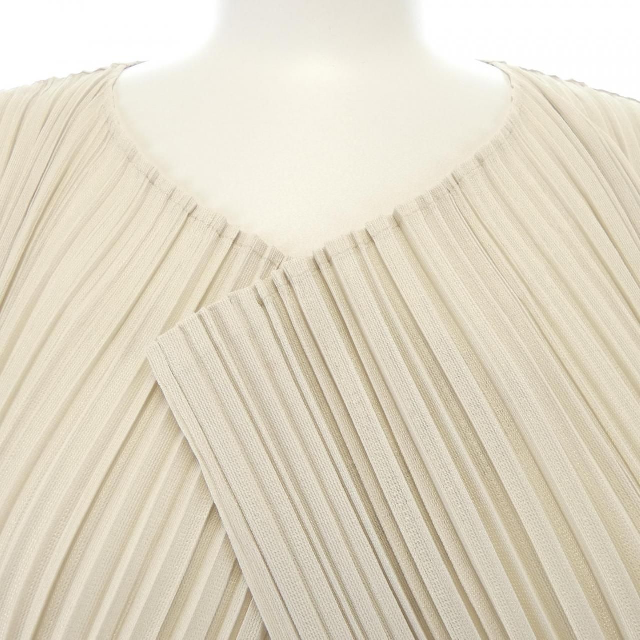 プリーツプリーズ