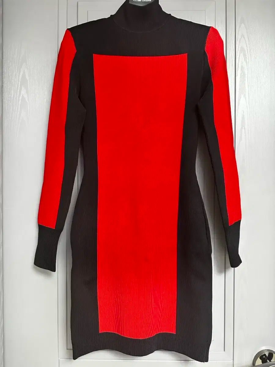 ボディコン ドレス