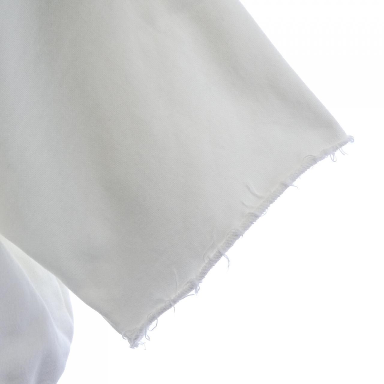 トリオンフ 2Y58A670Q