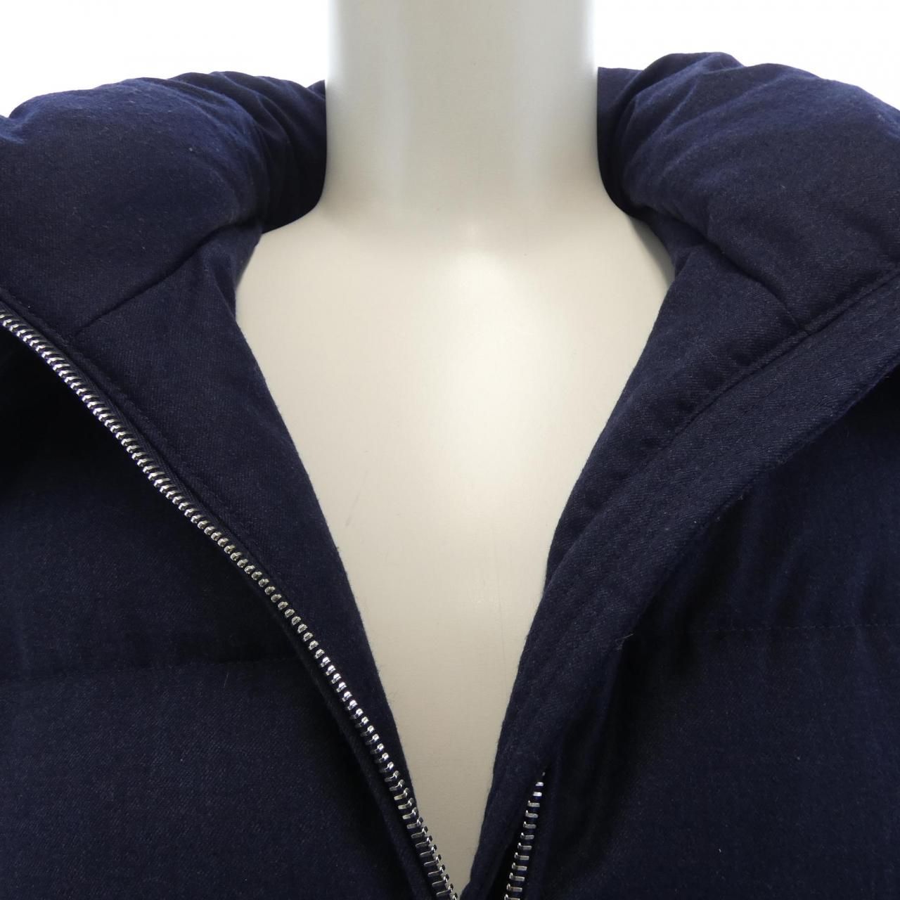 ダウンジャケット