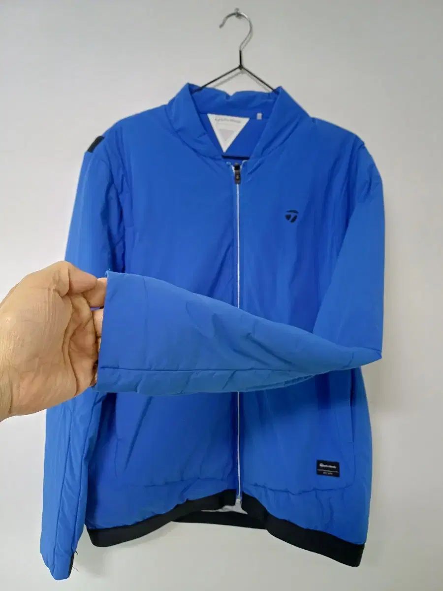 ダウンジャケット ストレッチ加工