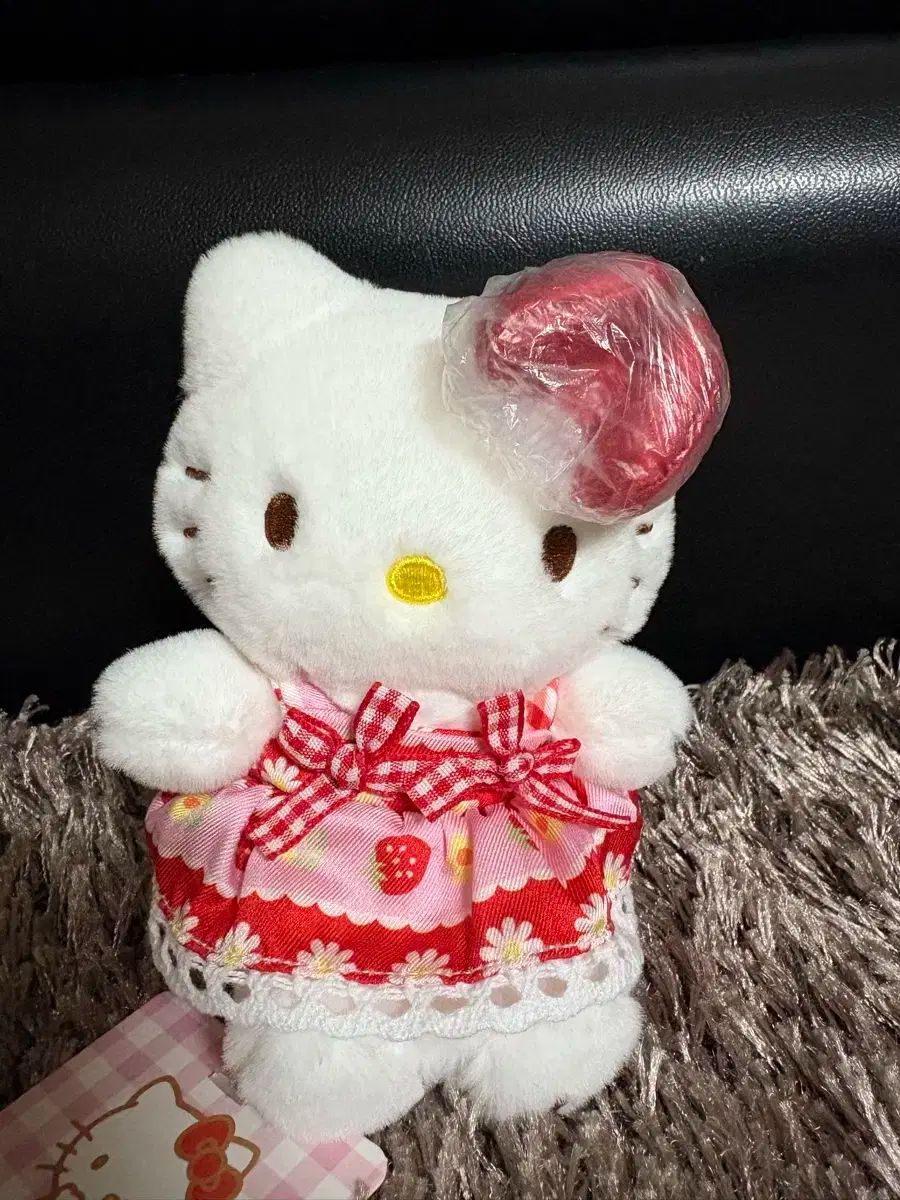 ハローキティ展 50周年ぬいぐるみ マスコットホルダー ドレス 京都限定 ハローキティ展 50周年ぬいぐるみ マスコットホルダー ドレス 京都限定