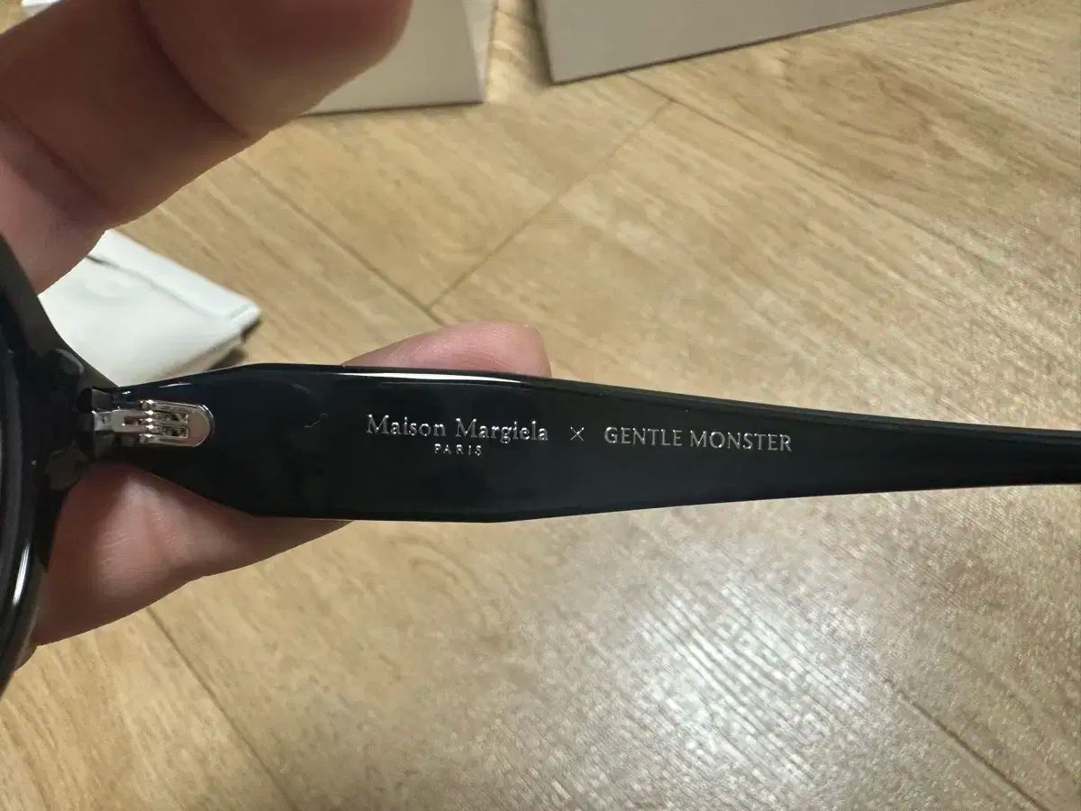 【最低価格】 GENTLE MONSTER ジェントルモンスター メゾンマルジェラ mm113 ブラック クリア 【人気新作】